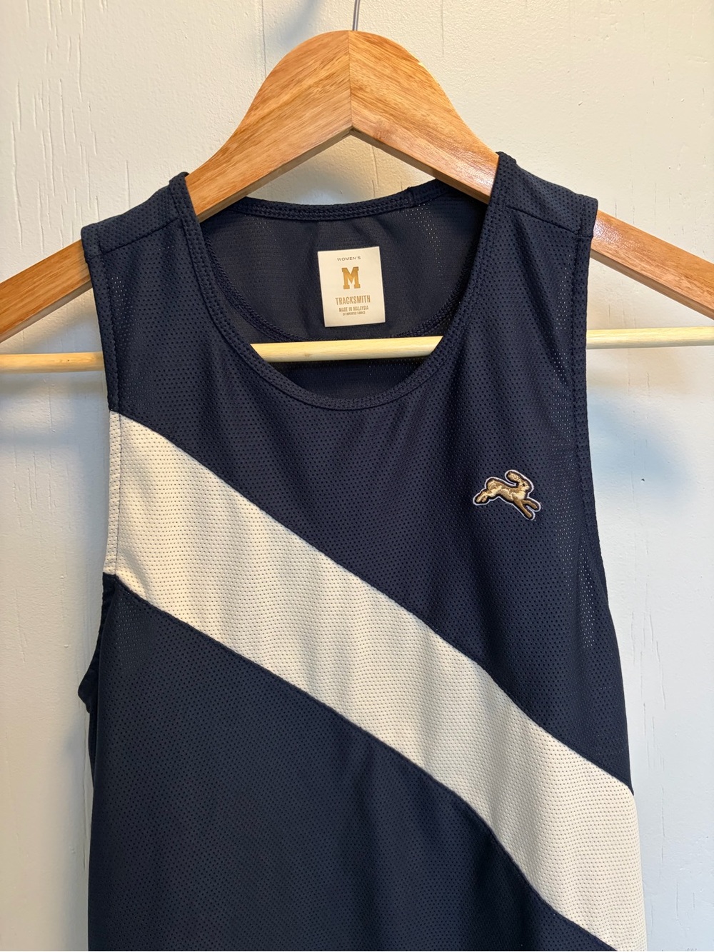 Tracksmith Van Cortlandt Singlet Women’s Medium Navy Ivory Stripe Running Tank